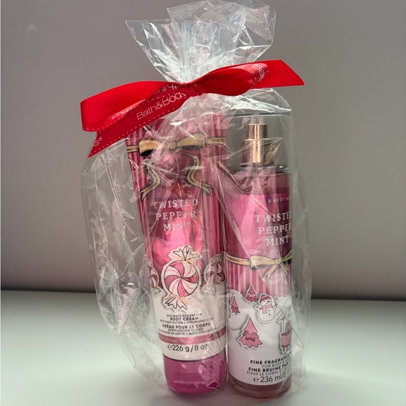 Bath & Body Works Other - Wrapped NEW Twisted Peppermint Gift Set